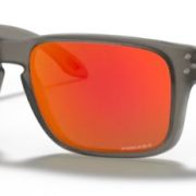 Oakley Holbrook xs 9007-0353 (Provalo anche su specchio virtuale)