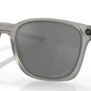Oakley Ojector 9018-09 (Provalo anche su specchio virtuale)